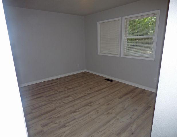 22 S Wichita Circle, Cherokee Village, AR 72529