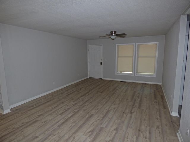 22 S Wichita Circle, Cherokee Village, AR 72529