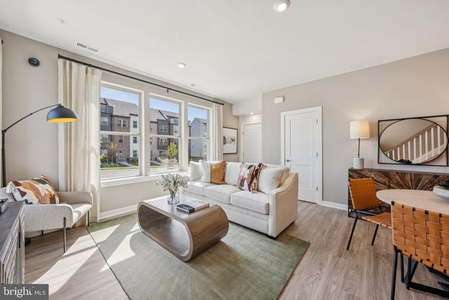 14122 SLATE ST, Woodbridge, VA 22193