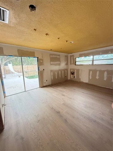 384 LENTZ ROAD, Belleair Bluffs, FL 33770