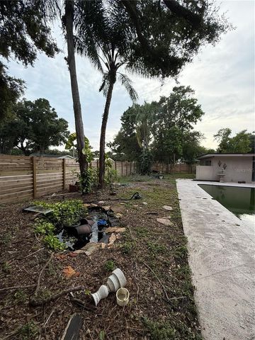 384 LENTZ ROAD, Belleair Bluffs, FL 33770