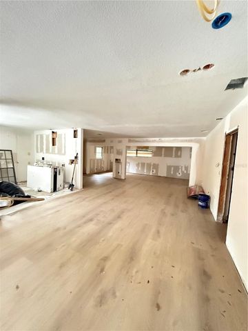 384 LENTZ ROAD, Belleair Bluffs, FL 33770