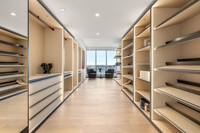 150 Seaport Boulevard 15CD, Boston, MA 02210