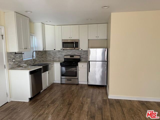 3205 Bartdon Avenue, Inglewood, CA 90303