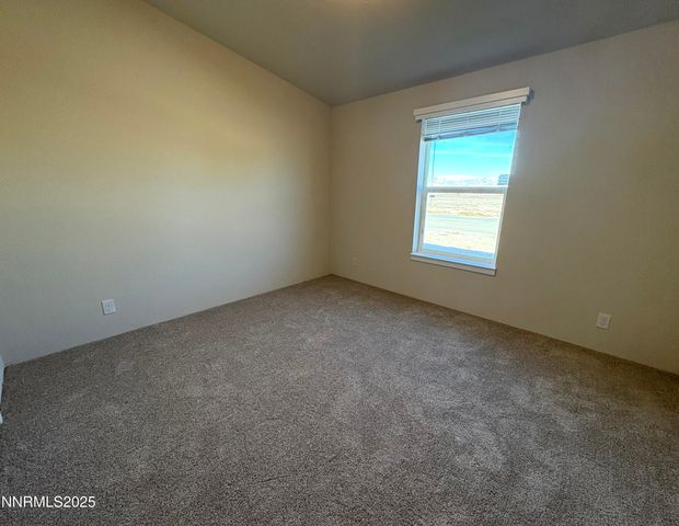 495 Camellia Way, Lovelock, NV 89419