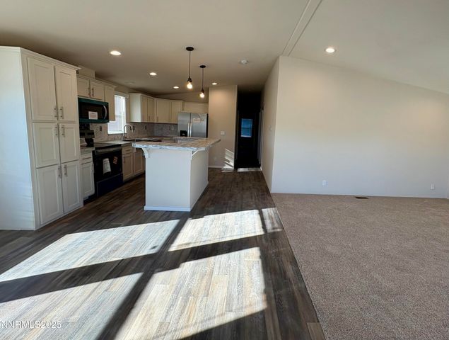495 Camellia Way, Lovelock, NV 89419