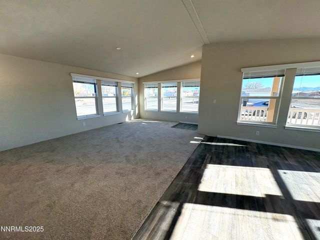 495 Camellia Way, Lovelock, NV 89419