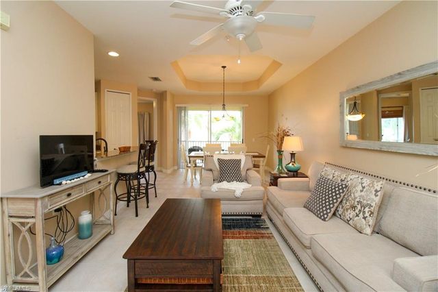 1360 Sweetwater CV 202, Naples, FL 34110