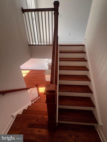9 TURF CT, Royersford, PA 19468