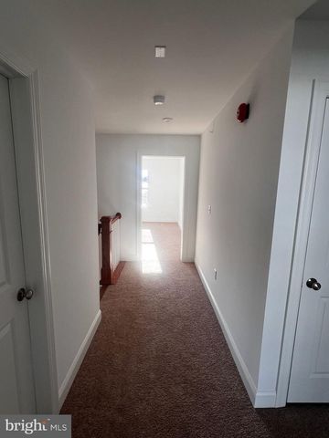 9 TURF CT, Royersford, PA 19468