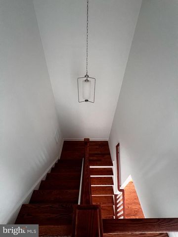 9 TURF CT, Royersford, PA 19468