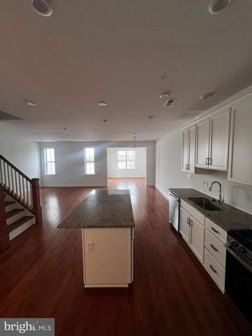 9 TURF CT, Royersford, PA 19468