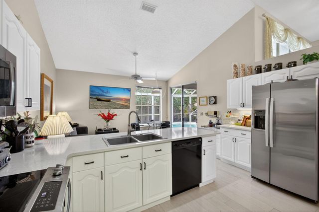 200 Eagleton Estates Boulevard, Palm Beach Gardens, FL 33418