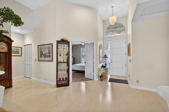 200 Eagleton Estates Boulevard, Palm Beach Gardens, FL 33418