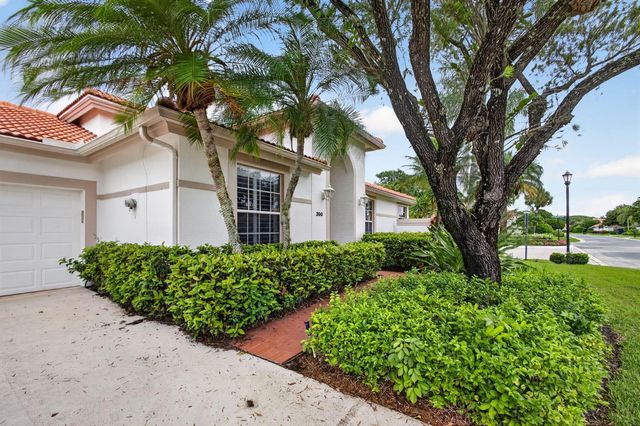 200 Eagleton Estates Boulevard, Palm Beach Gardens, FL 33418