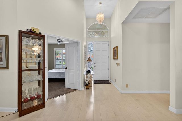 200 Eagleton Estates Boulevard, Palm Beach Gardens, FL 33418
