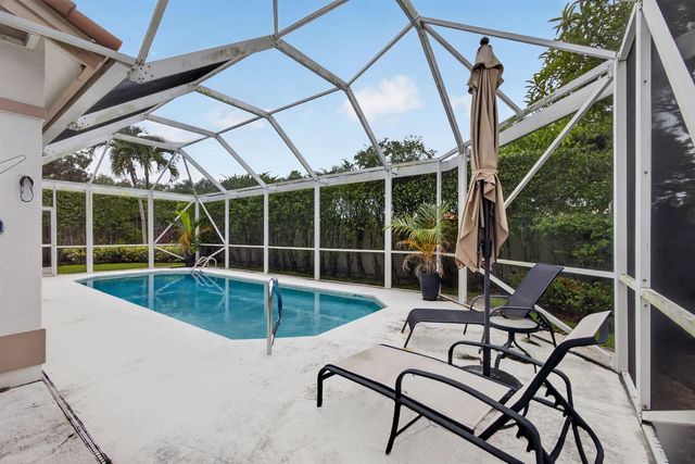200 Eagleton Estates Boulevard, Palm Beach Gardens, FL 33418