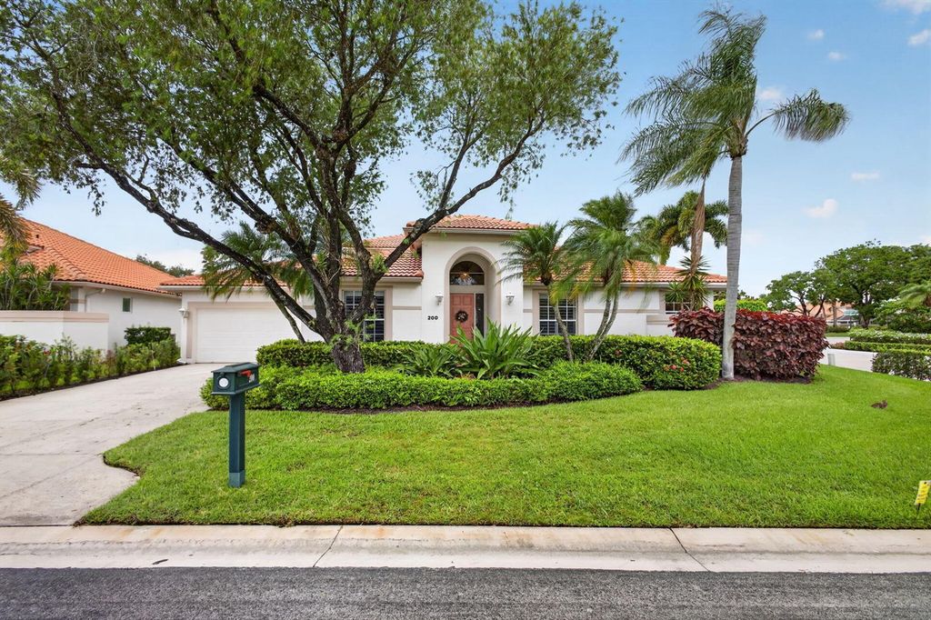 200 Eagleton Estates Boulevard, Palm Beach Gardens, FL 33418