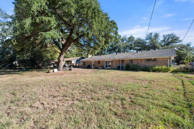 409 N Overlook Drive, Kerens, TX 75144