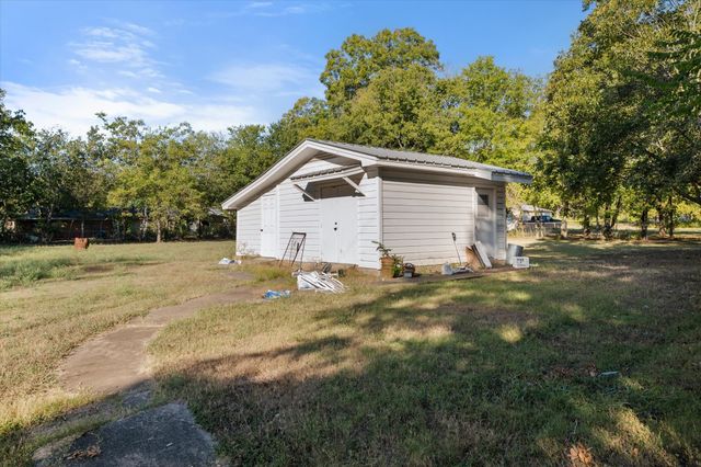 409 N Overlook Drive, Kerens, TX 75144