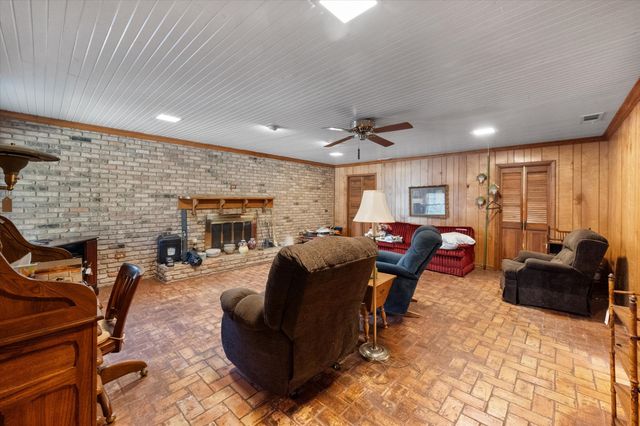 409 N Overlook Drive, Kerens, TX 75144