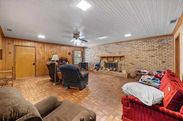 409 N Overlook Drive, Kerens, TX 75144
