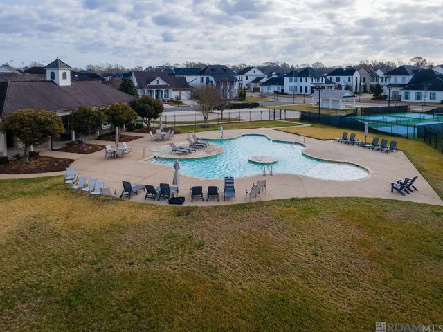 8619 Greenbrier Cove Rd, Baton Rouge, LA 70817