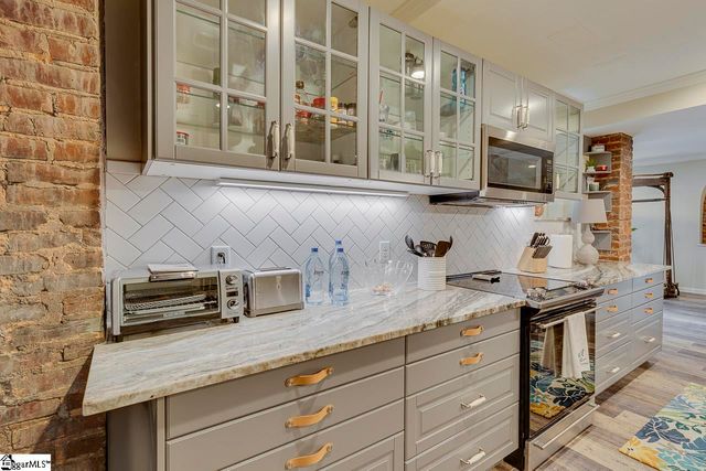 400 E Washington Street Unit 26, Greenville, SC 29601