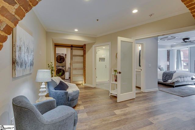 400 E Washington Street Unit 26, Greenville, SC 29601