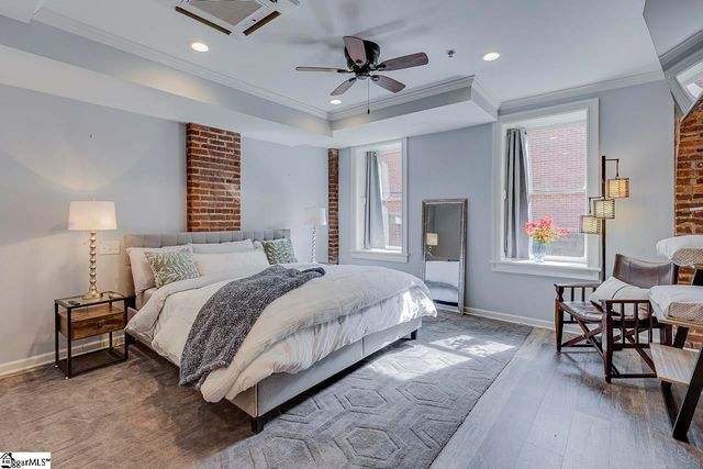 400 E Washington Street Unit 26, Greenville, SC 29601