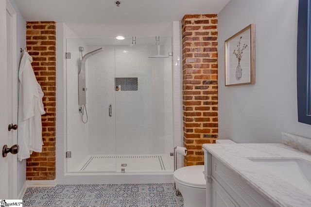 400 E Washington Street Unit 26, Greenville, SC 29601
