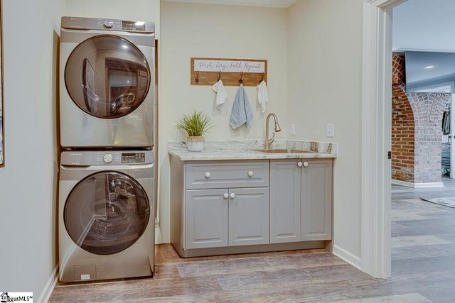 400 E Washington Street Unit 26, Greenville, SC 29601