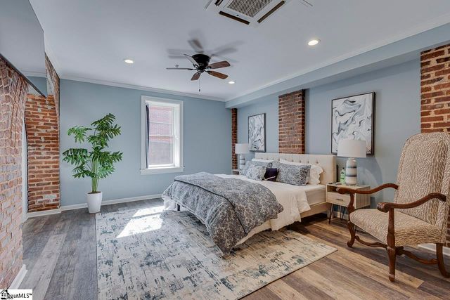 400 E Washington Street Unit 26, Greenville, SC 29601