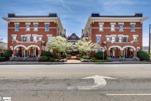 400 E Washington Street Unit 26, Greenville, SC 29601