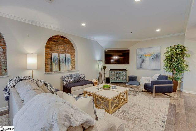 400 E Washington Street Unit 26, Greenville, SC 29601