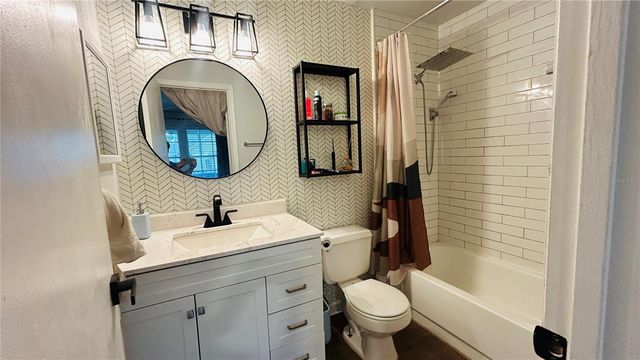 6010 WESTGATE DRIVE 303, Orlando, FL 32835
