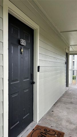 6010 WESTGATE DRIVE 303, Orlando, FL 32835