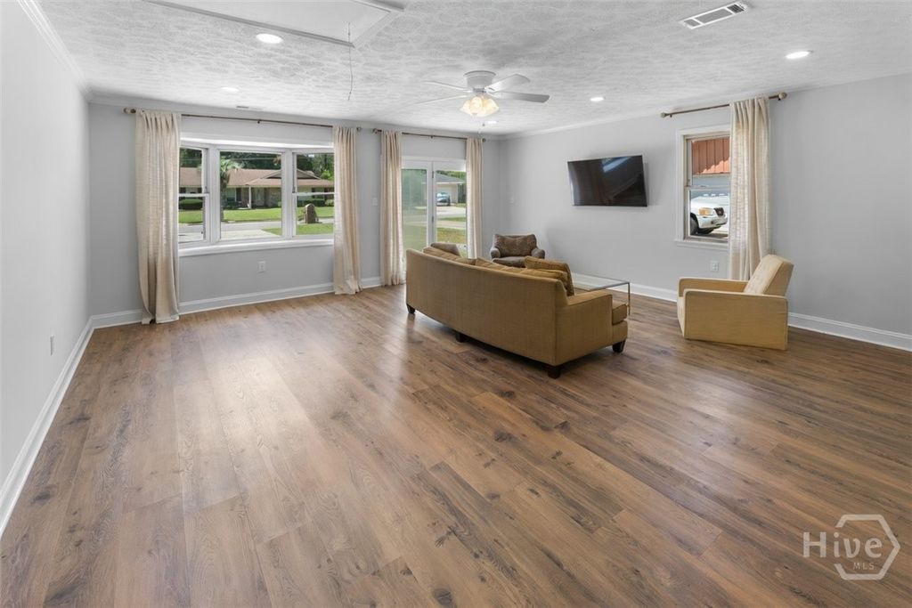 Image 20 of property listing at 107 Hover Creek Road, Savannah, GA 31419