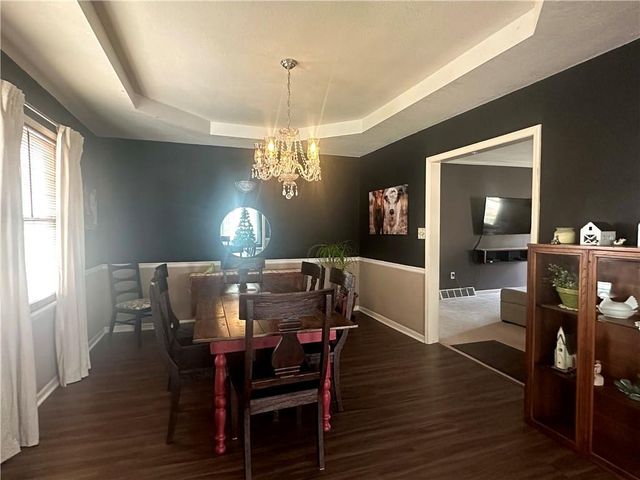 801 E Pearl Street, Harrisonville, MO 64701