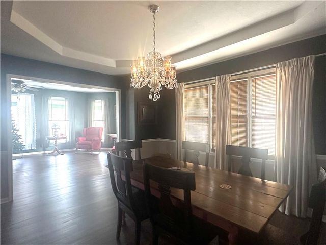 801 E Pearl Street, Harrisonville, MO 64701