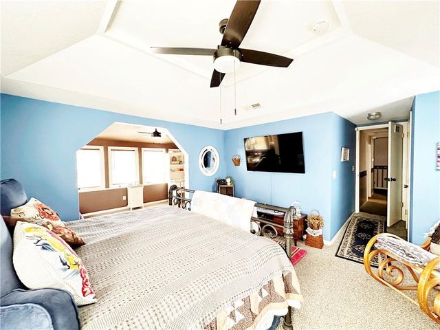 801 E Pearl Street, Harrisonville, MO 64701