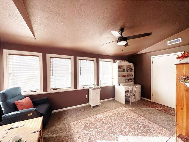 801 E Pearl Street, Harrisonville, MO 64701