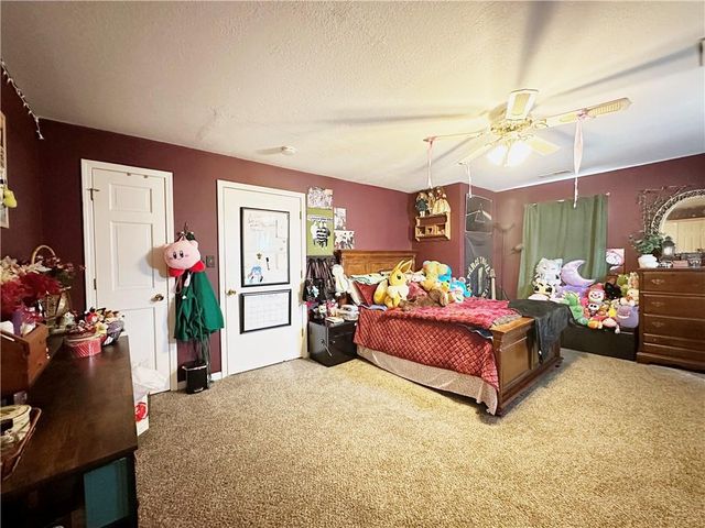 801 E Pearl Street, Harrisonville, MO 64701