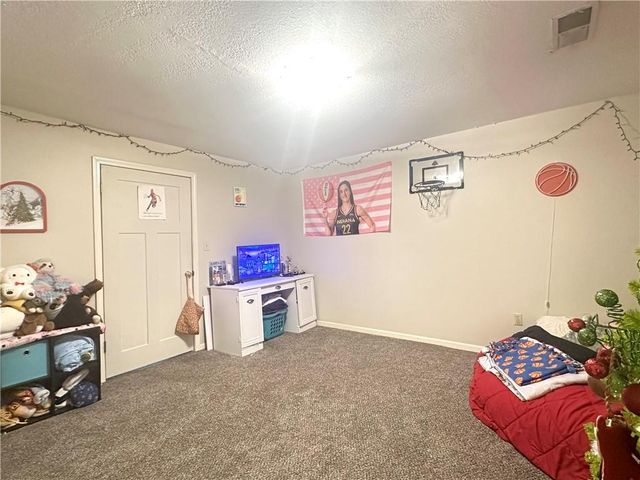 801 E Pearl Street, Harrisonville, MO 64701