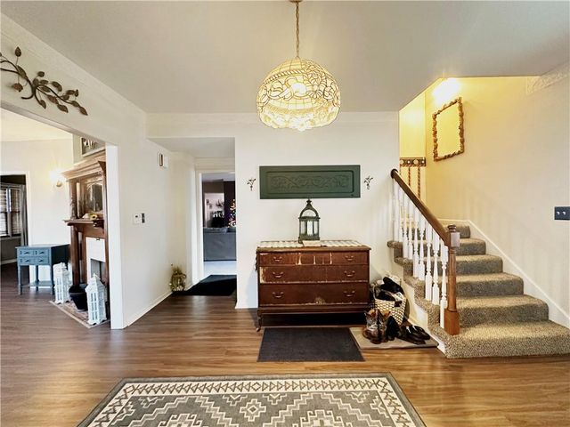 801 E Pearl Street, Harrisonville, MO 64701