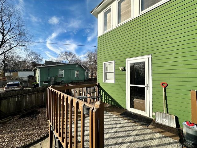 801 E Pearl Street, Harrisonville, MO 64701