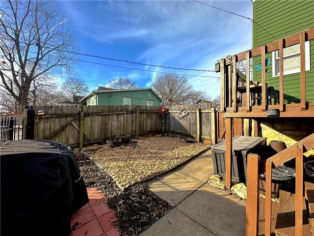 801 E Pearl Street, Harrisonville, MO 64701