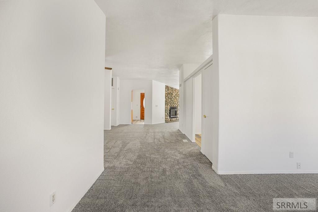 Image 10 of property listing at 715 Clark Drive, Blackfoot, ID 83221