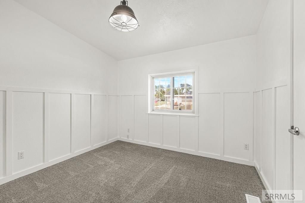 Image 37 of property listing at 715 Clark Drive, Blackfoot, ID 83221