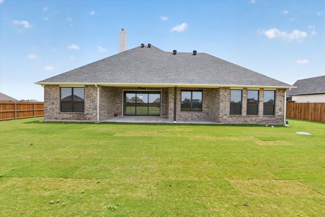 136 Chapowits, Godley, TX 76044